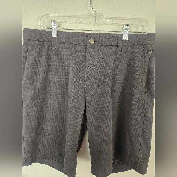 Lululemon Commission Shorts Classic 10" Ventlight Mesh Mens Size 33 Gray - Picture 6 of 8